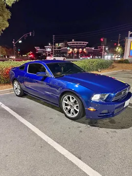 2014 Ford Mustang V6 Coupe 2D
