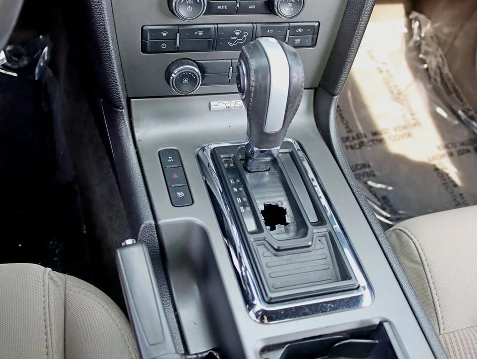 2014 Ford S197 Mustang - Image 13 of 19