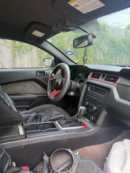 2014 Ford S197 Mustang - Image 2 of 5