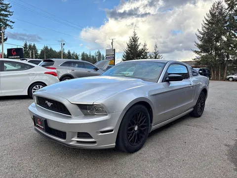 2014 Ford Mustang V6 Coupe 2D