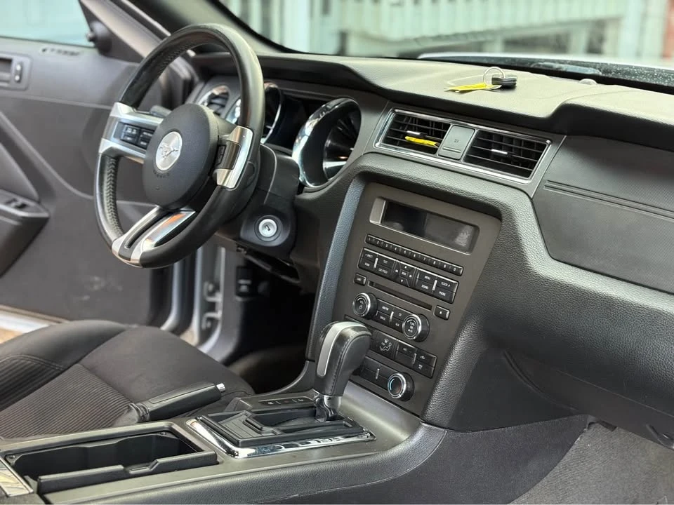 2014 Ford S197 Mustang - Image 13 of 18