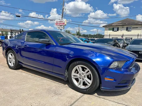 2014 Ford Mustang V6 Coupe 2D
