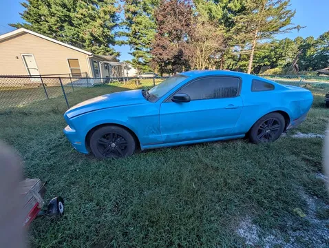 2014 Ford Mustang V6 Coupe 2D