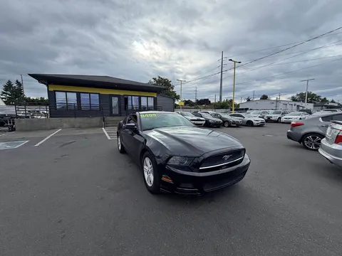 2014 Ford Mustang V6 Coupe 2D