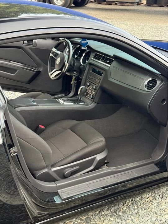 2014 Ford S197 Mustang - Image 8 of 17