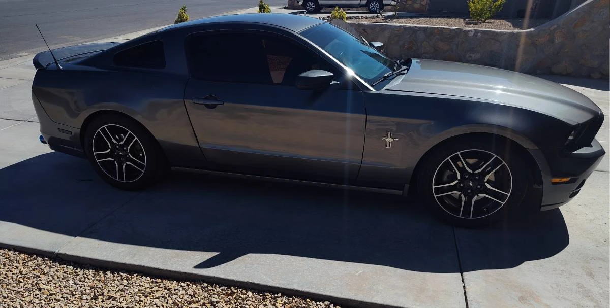 2014 Ford S197 Mustang - Image 10 of 12