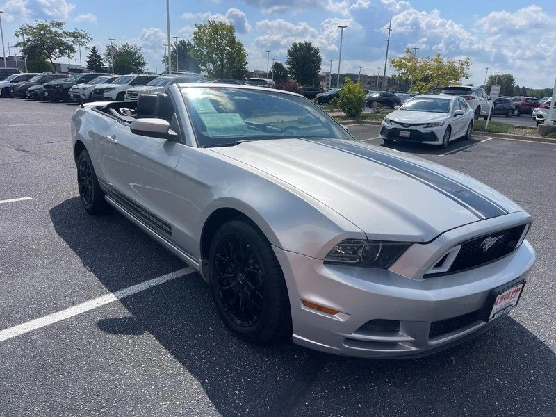 2014 Ford S197 Mustang - Image 2 of 10