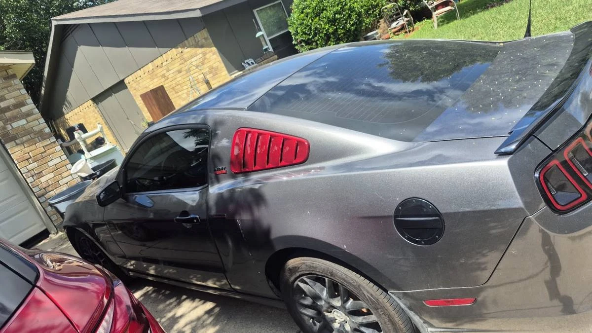 2014 Ford S197 Mustang - Image 2 of 8