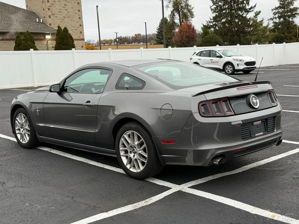 2014 Ford S197 Mustang - Image 5 of 12