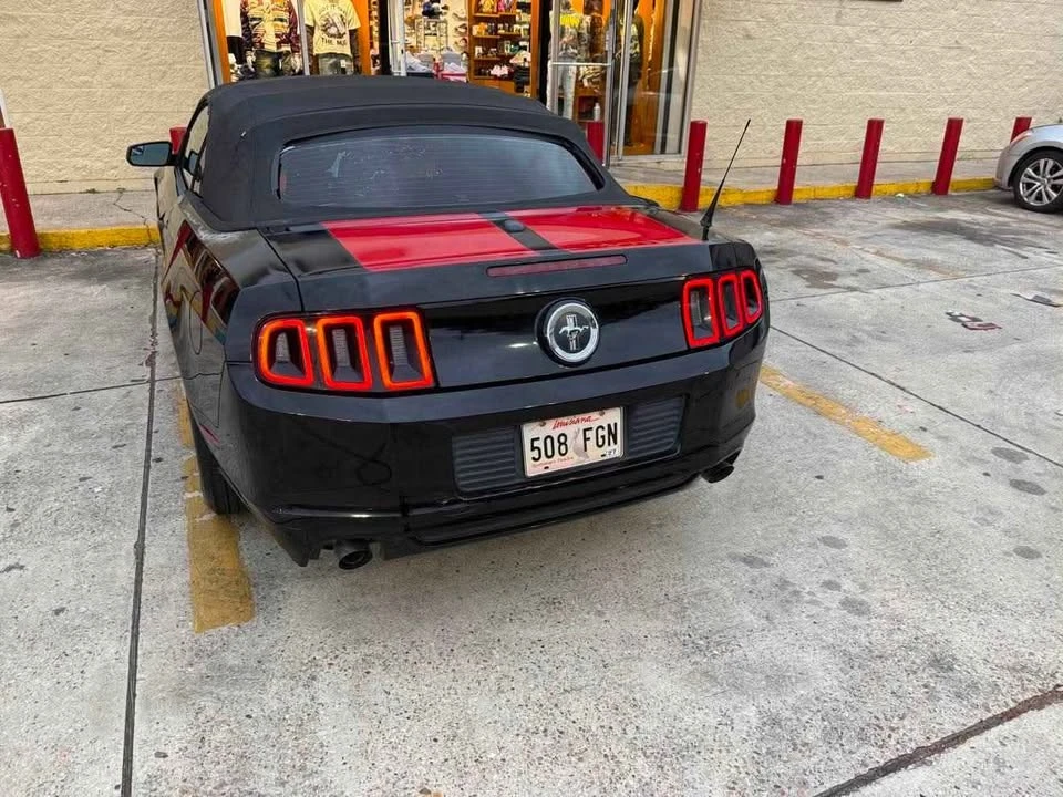 2014 Ford S197 Mustang - Image 5 of 10