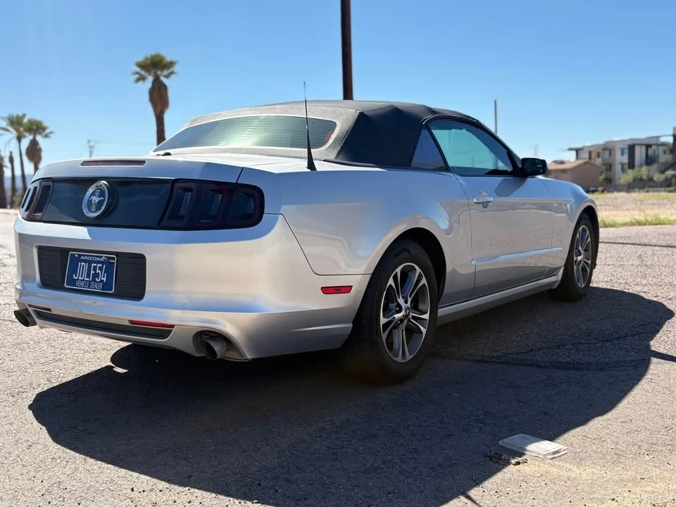 2014 Ford S197 Mustang - Image 4 of 8
