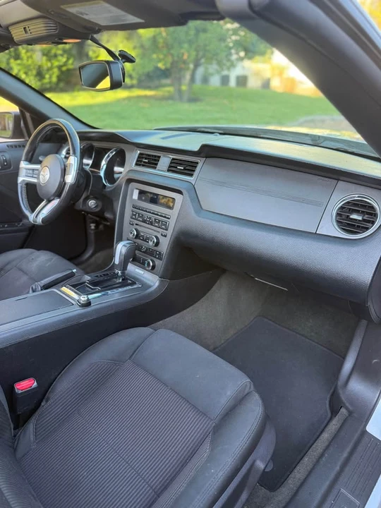 2014 Ford S197 Mustang - Image 9 of 20