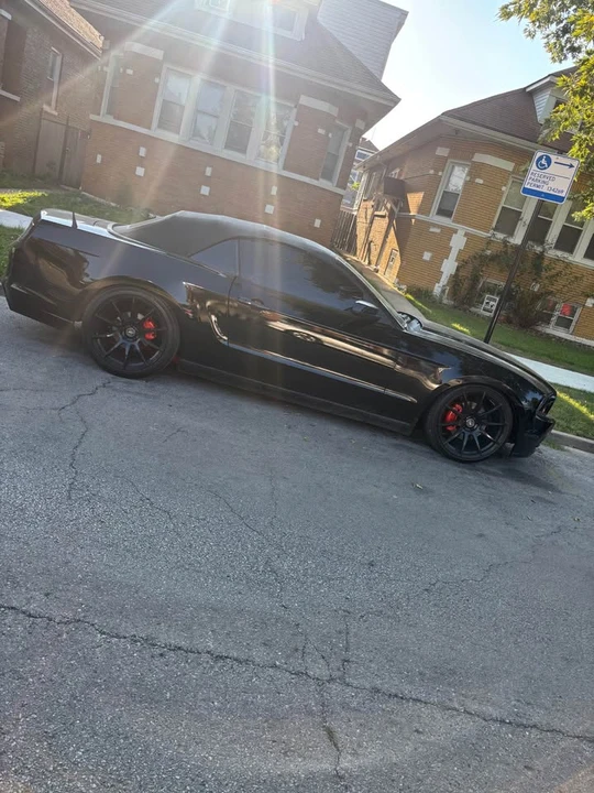 2014 Ford S197 Mustang - Image 2 of 3