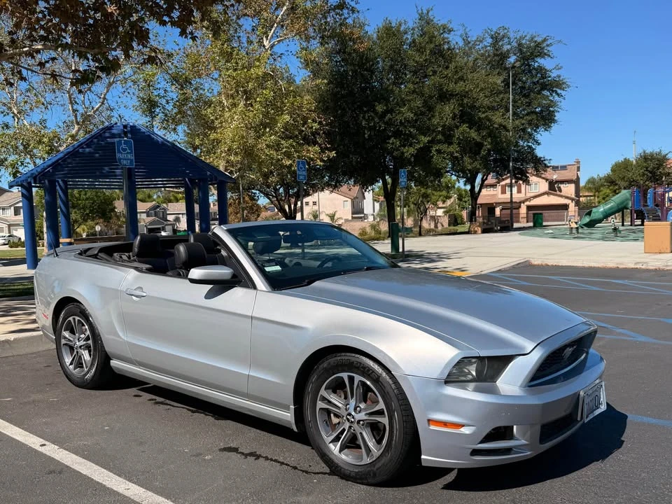 2014 Ford S197 Mustang - Image 4 of 14