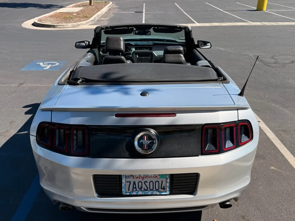 2014 Ford S197 Mustang - Image 11 of 14