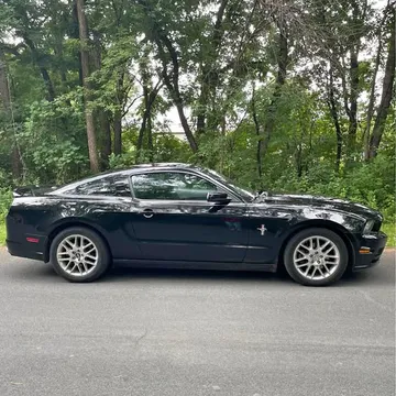 2014 Ford Mustang V6 Premium Coupe 2D