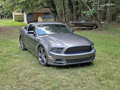 2014 Ford Mustang V6 Premium Coupe 2D
