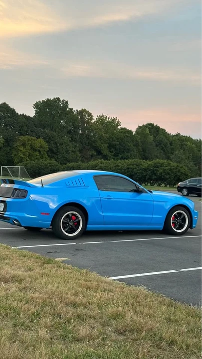 2014 Ford S197 Mustang - Image 2 of 17