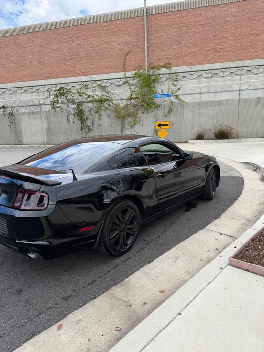 2014 Ford S197 Mustang - Image 4 of 11