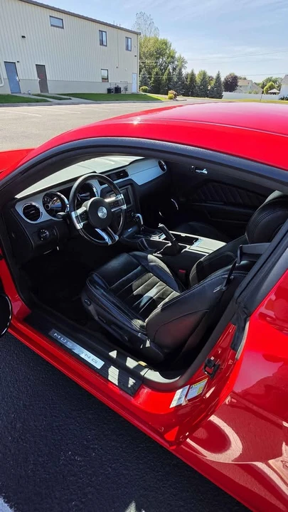 2014 Ford S197 Mustang - Image 9 of 13