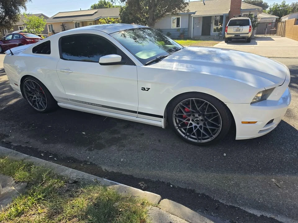 2014 Ford S197 Mustang - Image 6 of 7