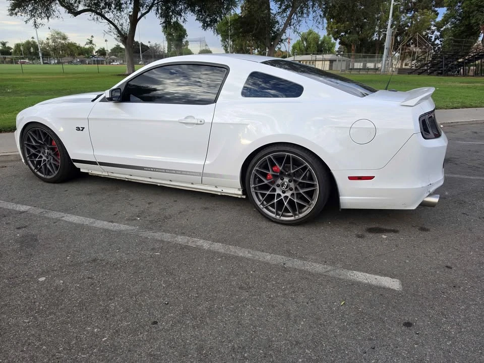 2014 Ford S197 Mustang - Image 5 of 7