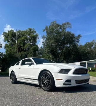 2014 Ford Mustang V6 Premium Coupe 2D