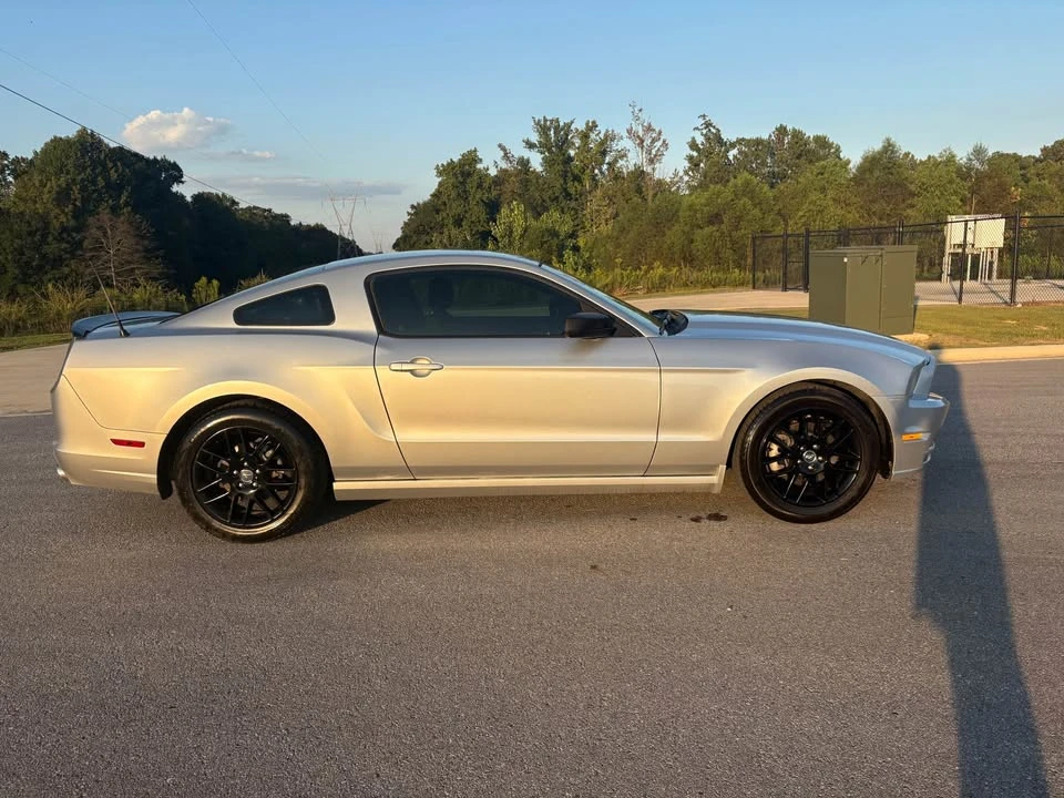 2014 Ford S197 Mustang - Image 2 of 9
