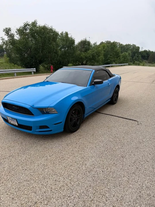 2014 Ford S197 Mustang - Image 2 of 8