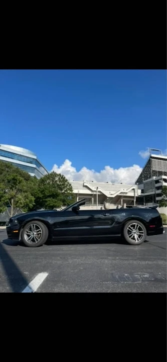 2014 Ford S197 Mustang - Image 2 of 8