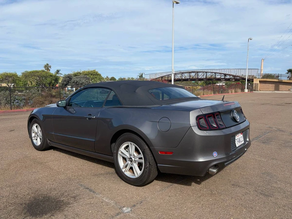 2014 Ford S197 Mustang - Image 6 of 12