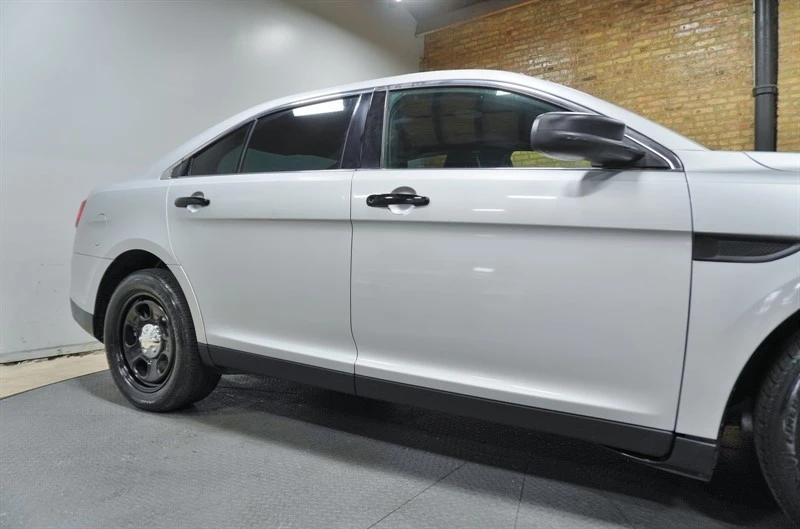 2014 Ford Taurus 6th Gen - Image 10 of 21