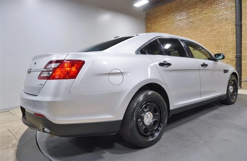 2014 Ford Taurus 6th Gen - Image 11 of 21