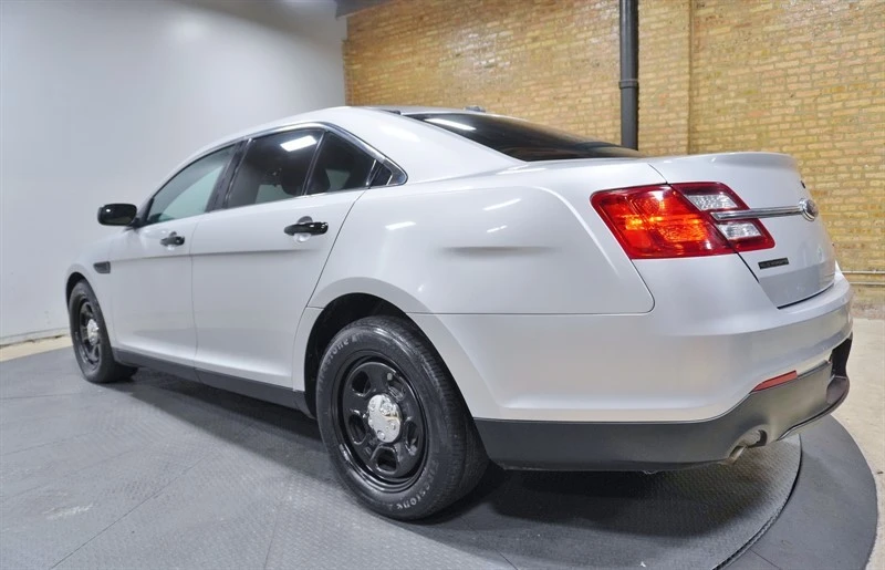 2014 Ford Taurus 6th Gen - Image 17 of 21