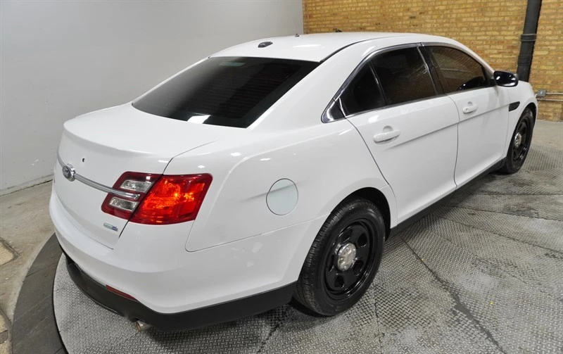 2014 Ford Taurus 5th Gen - Image 11 of 12