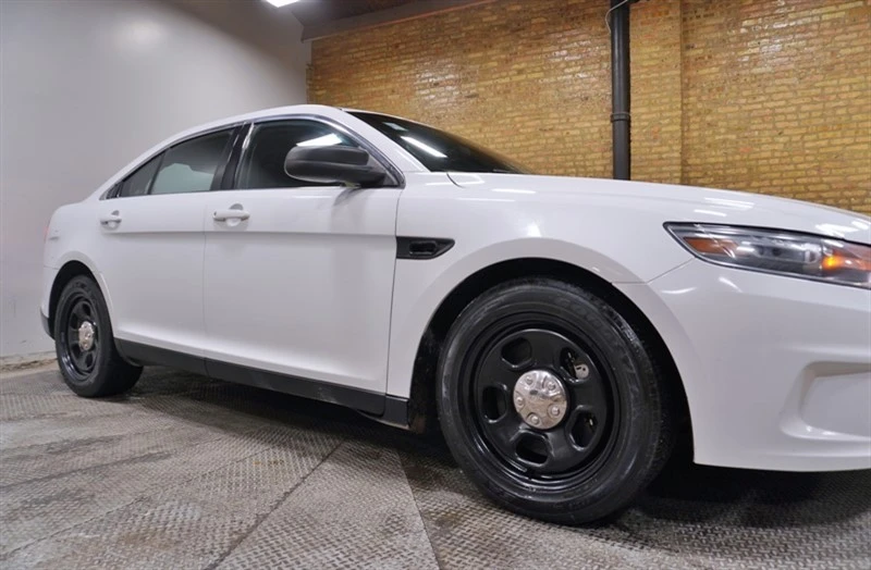 2014 Ford Taurus 5th Gen - Image 8 of 12