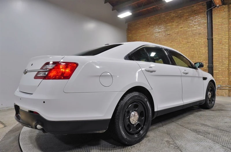 2014 Ford Taurus 5th Gen - Image 10 of 12