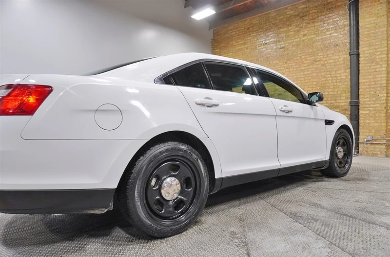 2014 Ford Taurus 5th Gen - Image 12 of 12