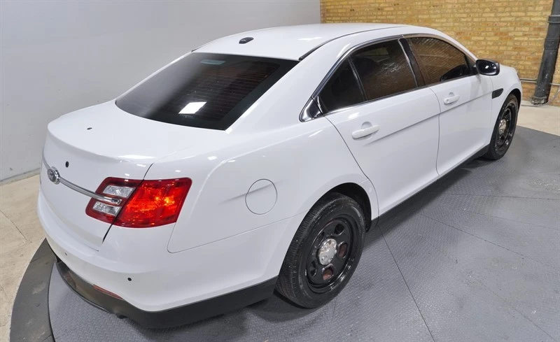2014 Ford Taurus 6th Gen - Image 13 of 21