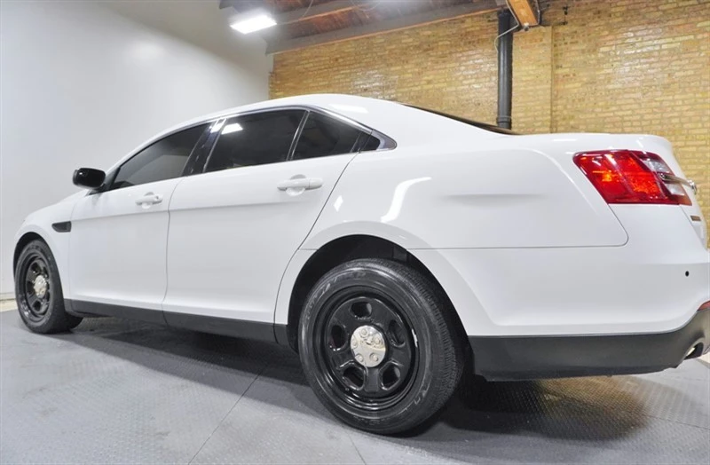 2014 Ford Taurus 6th Gen - Image 20 of 21