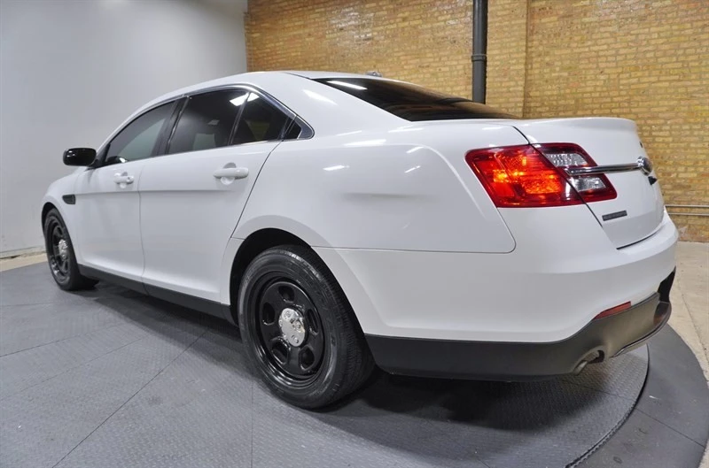 2014 Ford Taurus 6th Gen - Image 16 of 21