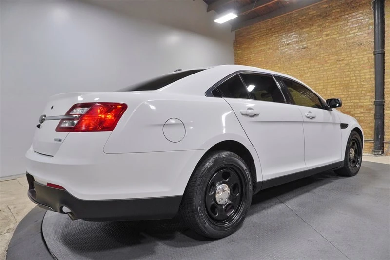 2014 Ford Taurus 6th Gen - Image 10 of 21