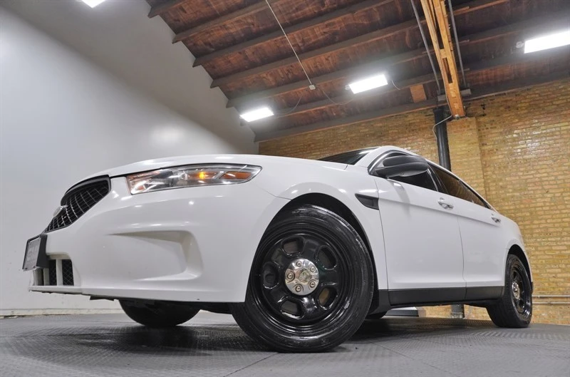 2014 Ford Taurus 6th Gen - Image 3 of 12