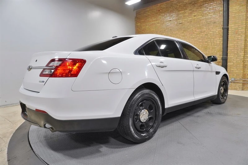 2014 Ford Taurus 6th Gen - Image 10 of 12