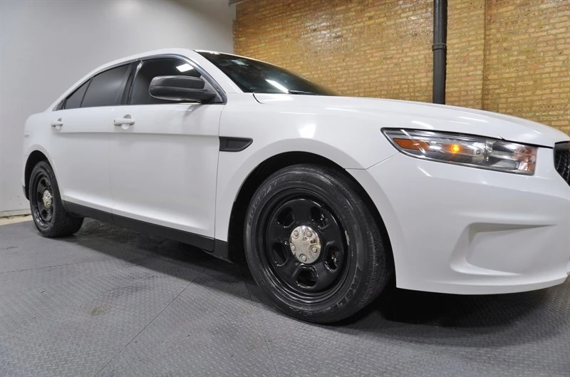 2014 Ford Taurus 6th Gen - Image 8 of 12
