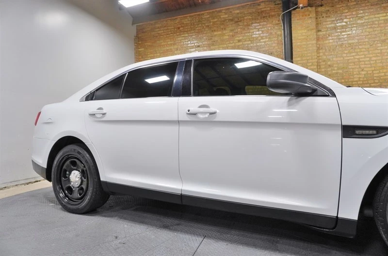 2014 Ford Taurus 6th Gen - Image 9 of 31