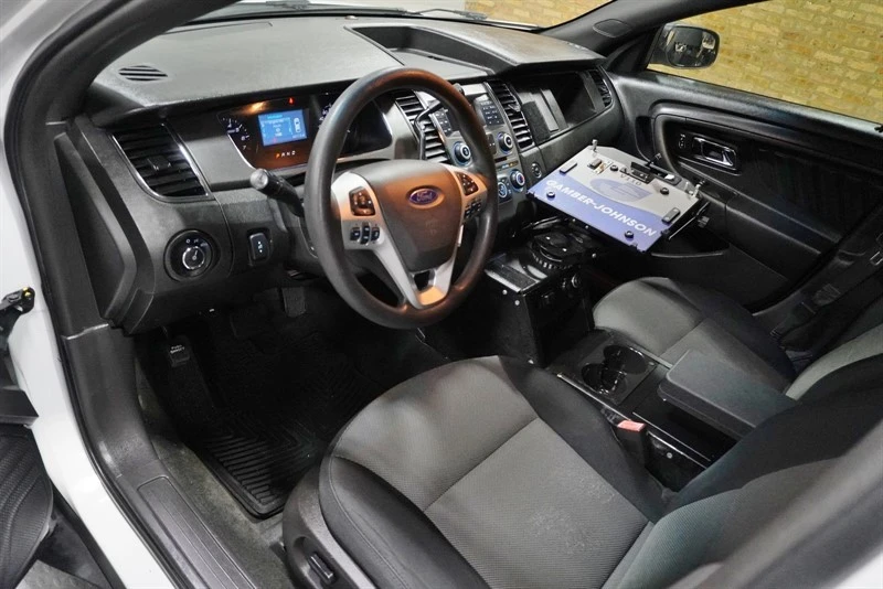 2014 Ford Taurus 6th Gen - Image 22 of 31