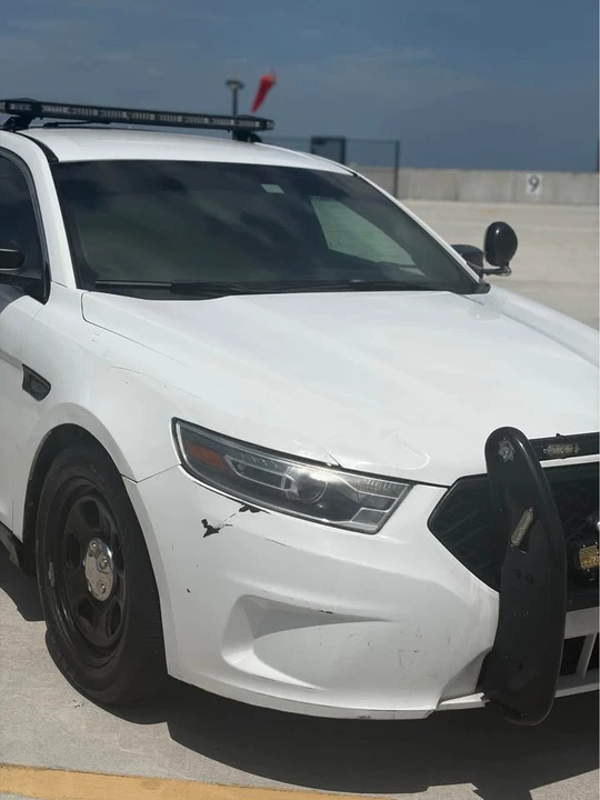 2014 Ford Taurus 6th Gen - Image 3 of 20
