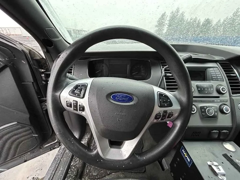 2014 Ford Taurus 6th Gen - Image 9 of 19