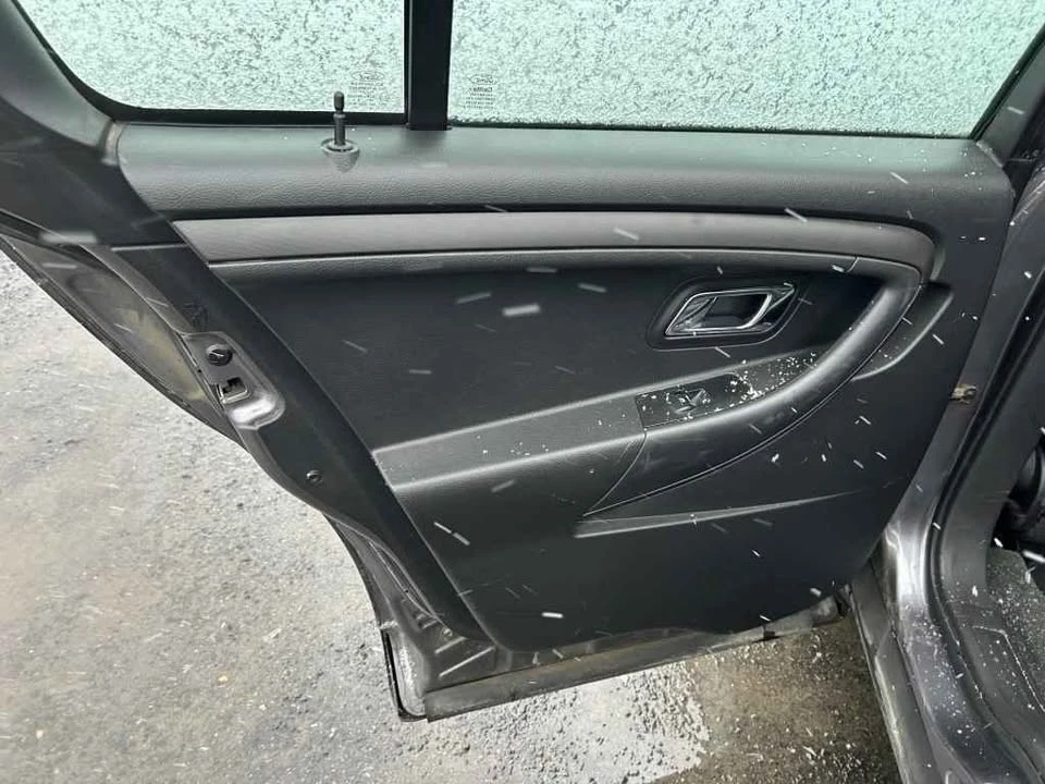 2014 Ford Taurus 6th Gen - Image 14 of 19